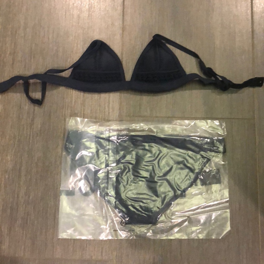 Triangl top and bottom